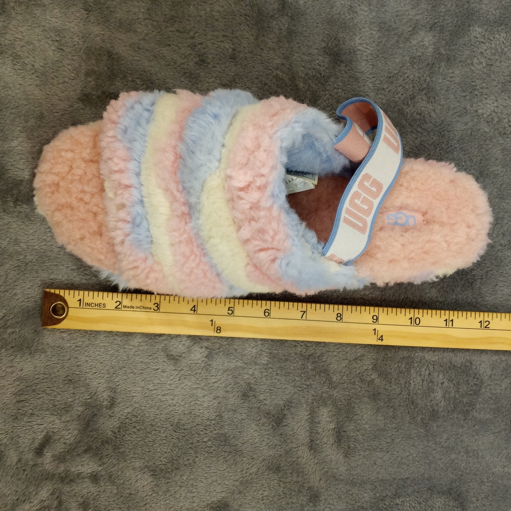 UGG Women's Pastel Fluffy Slippers Size 11 - Picture 11 of 11